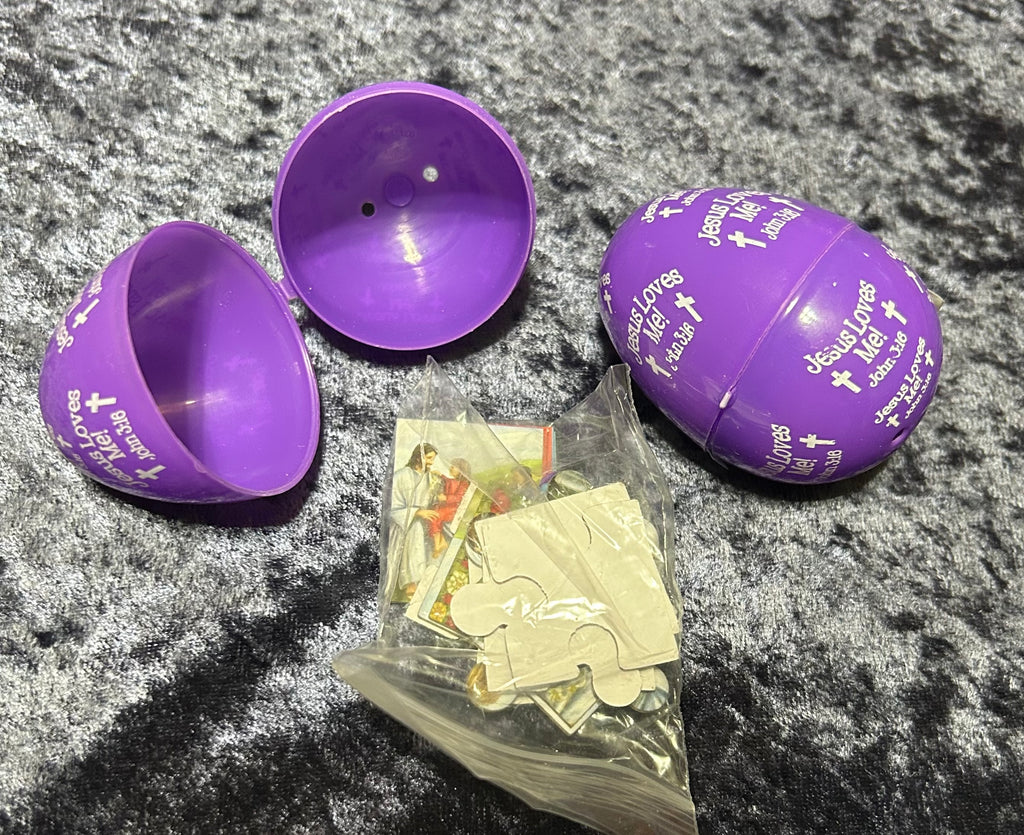 Puzzled filled egg