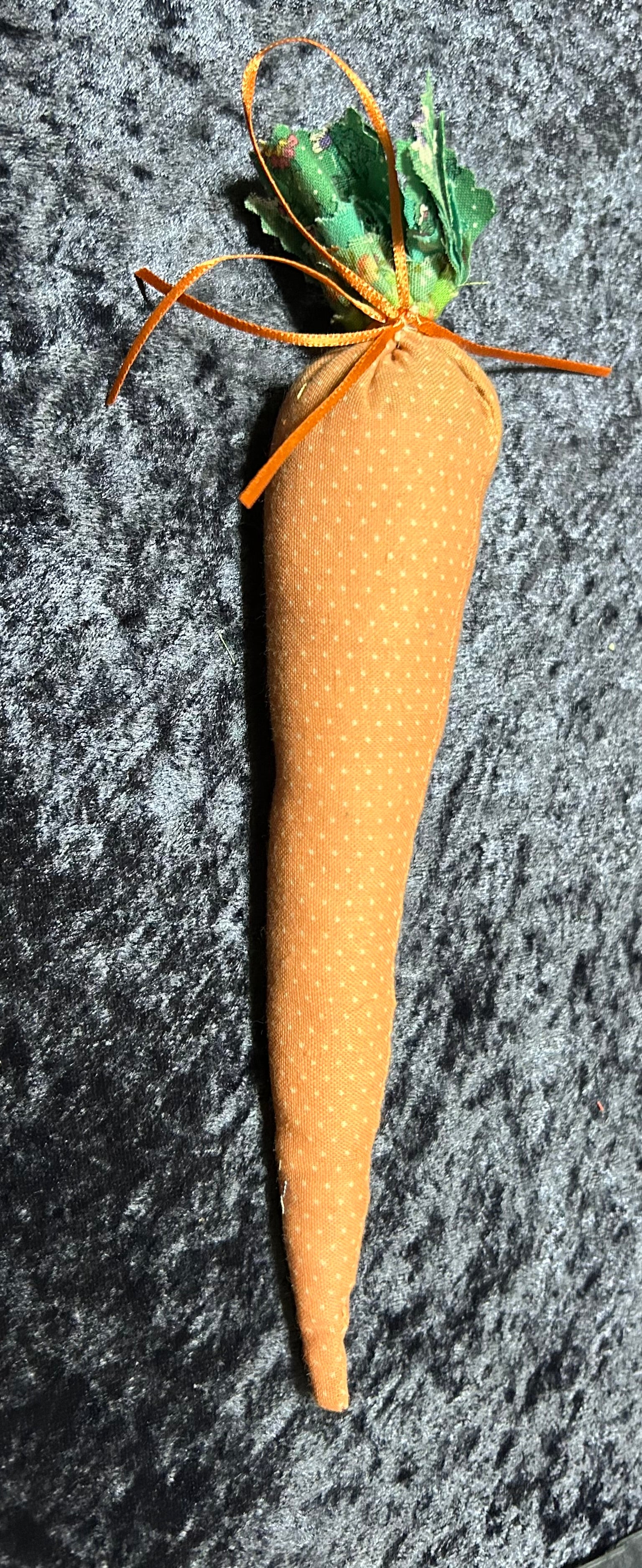Handmade Folk Carrots(sizes vary)